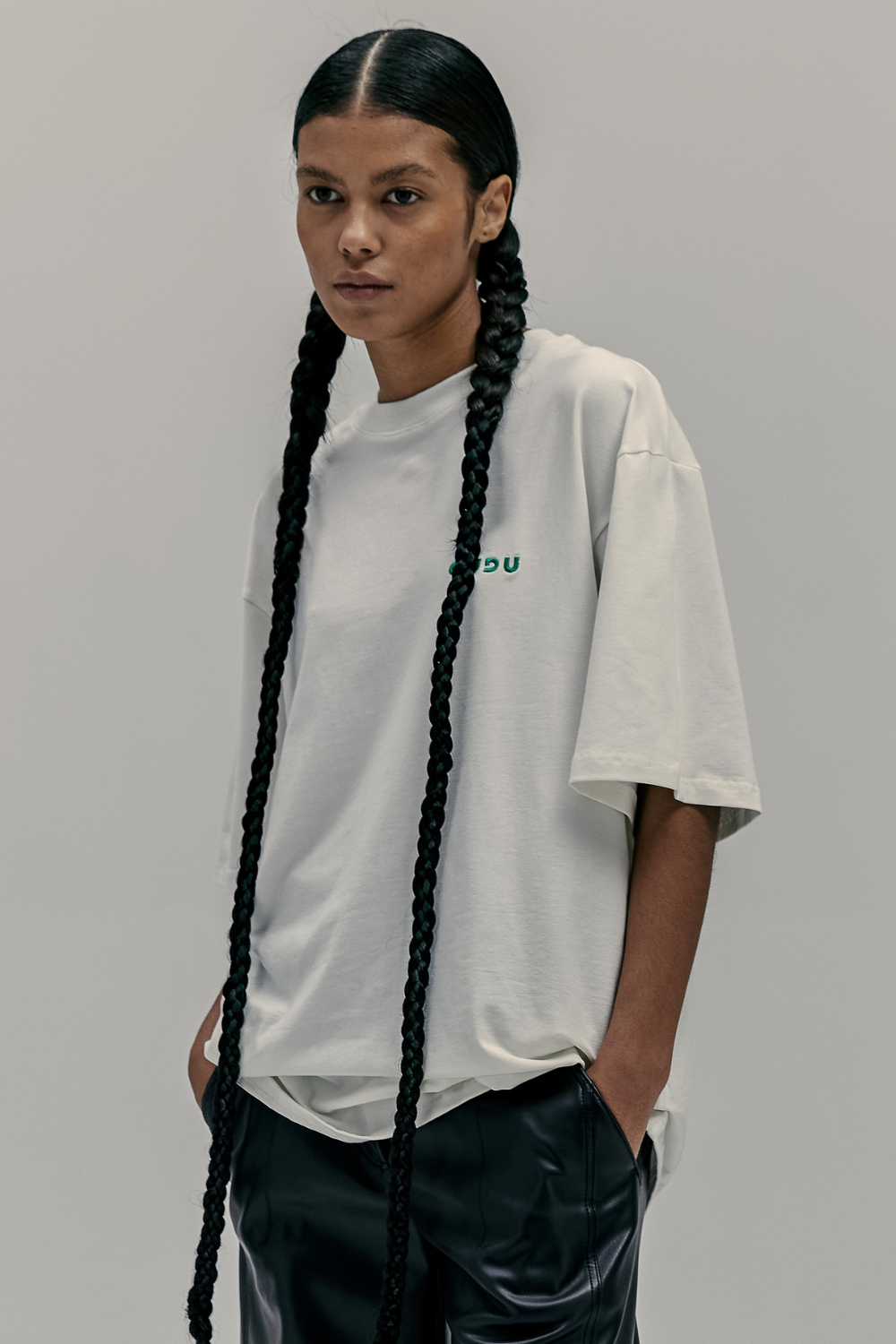 Tričko s logem Bílý (GUDU) TP005SS23