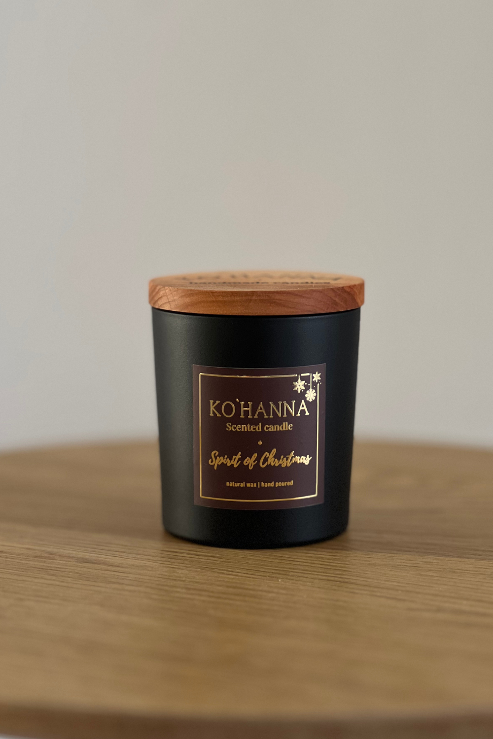 Чорне матове скло, Ароматична свічка ручної роботи, Дух Різдва, 250 мл. (KO&