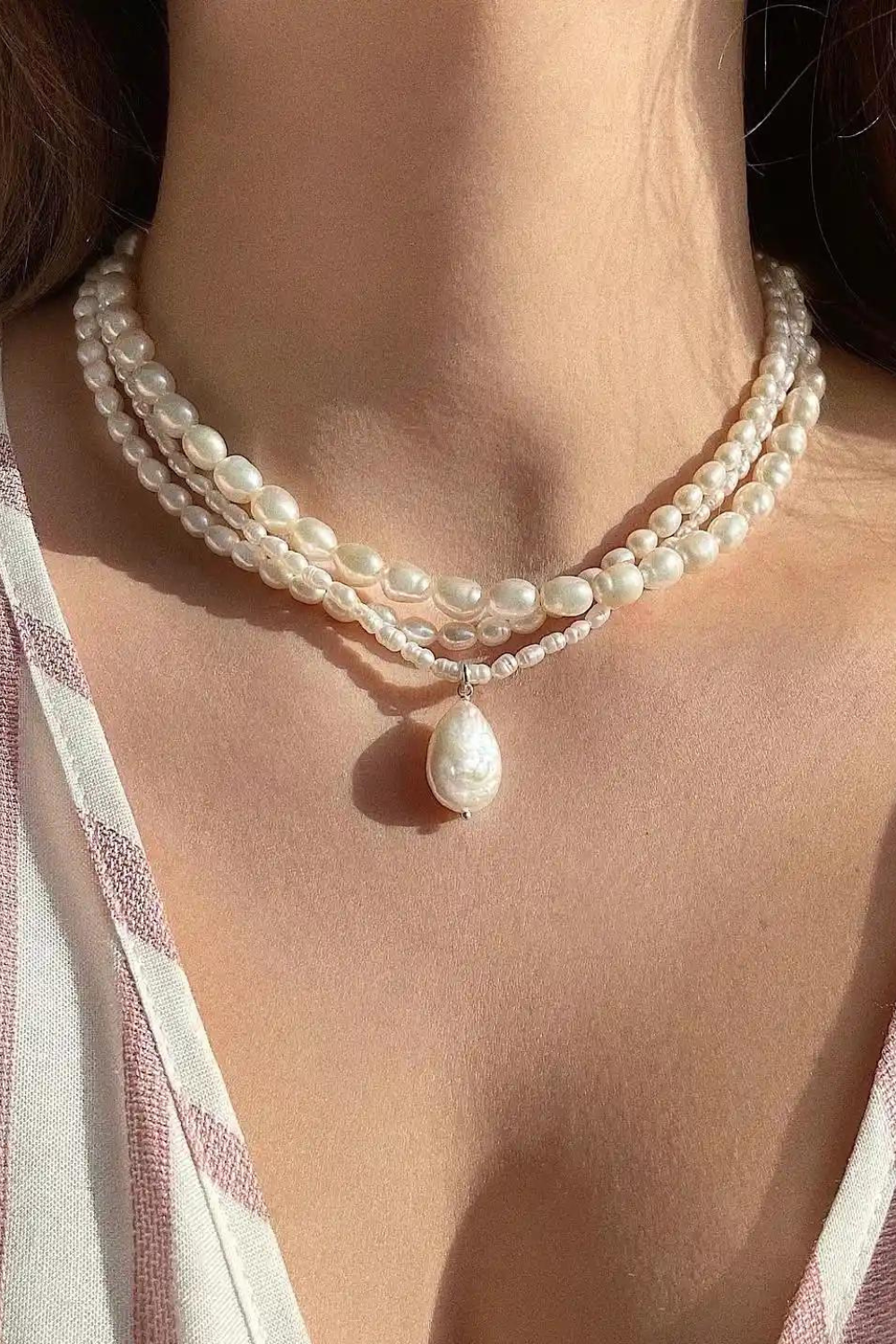 Vrstvený náhrdelník ze tří druhů perel Eleganza (SILVERAMO), K004