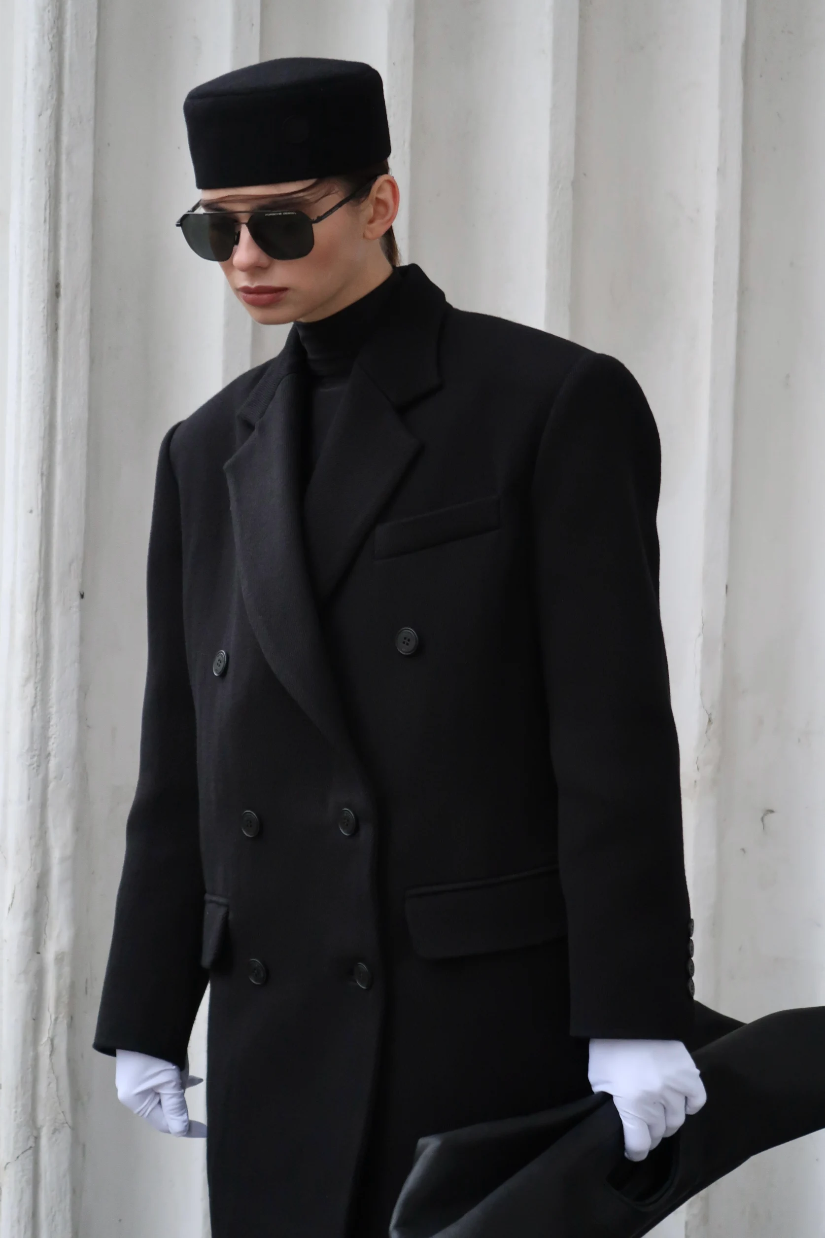 Černá vlněná tableta (Hoops)