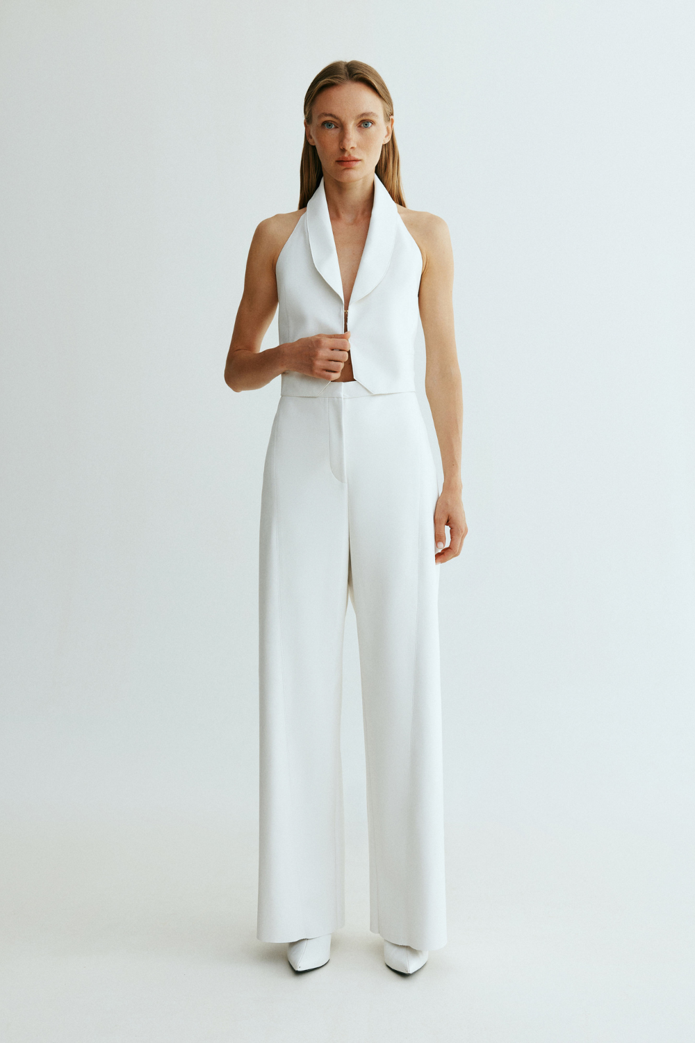 Vesta se šněrováním (Total White) FW2403