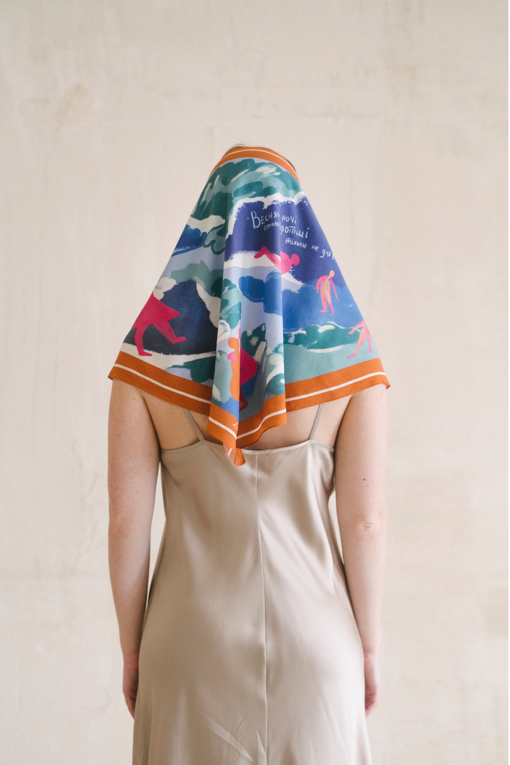 Šátek jarní "Kde jsi teď" (Nesamovyto) D2