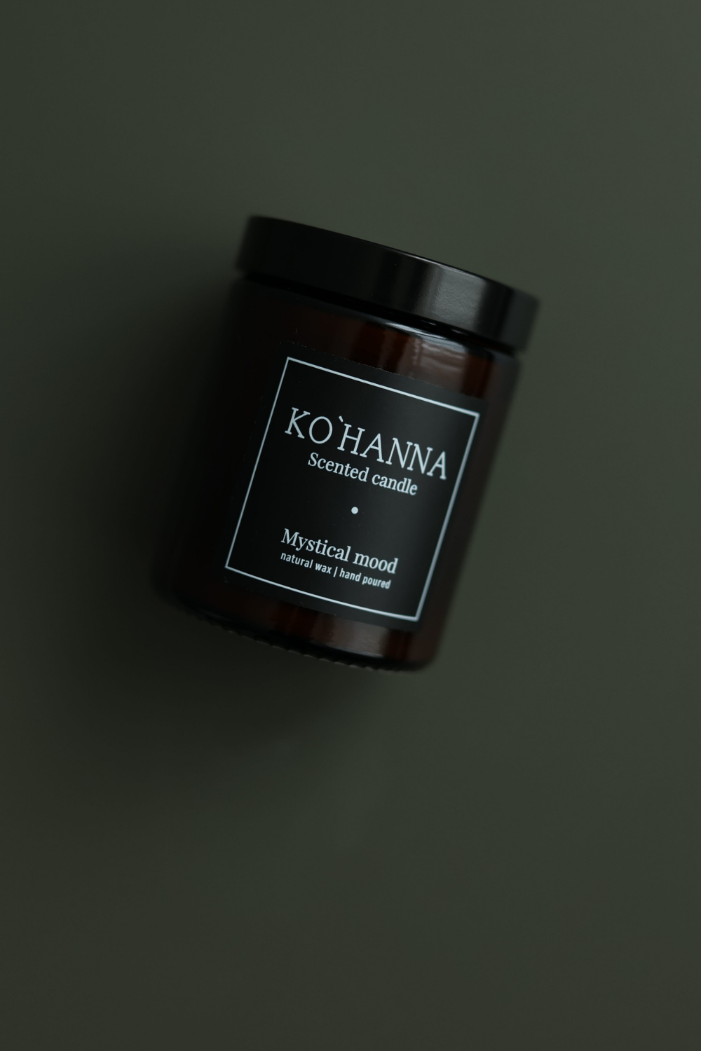 Hnědé sklo, ručně vyráběná vonná svíčka, Mistical mood, 180 ml. (KO&