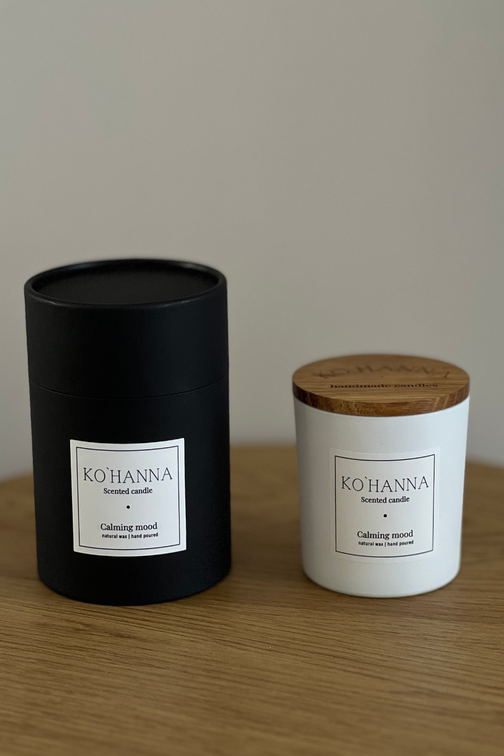Bílé matné sklo, ručně vyráběná vonná svíčka, "Calming mood" 250 ml. (KO&