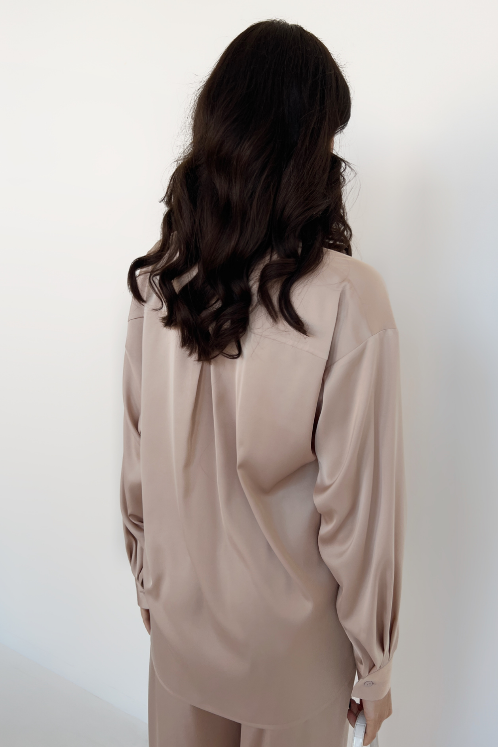 2195 Beige silk shirt with loose fit