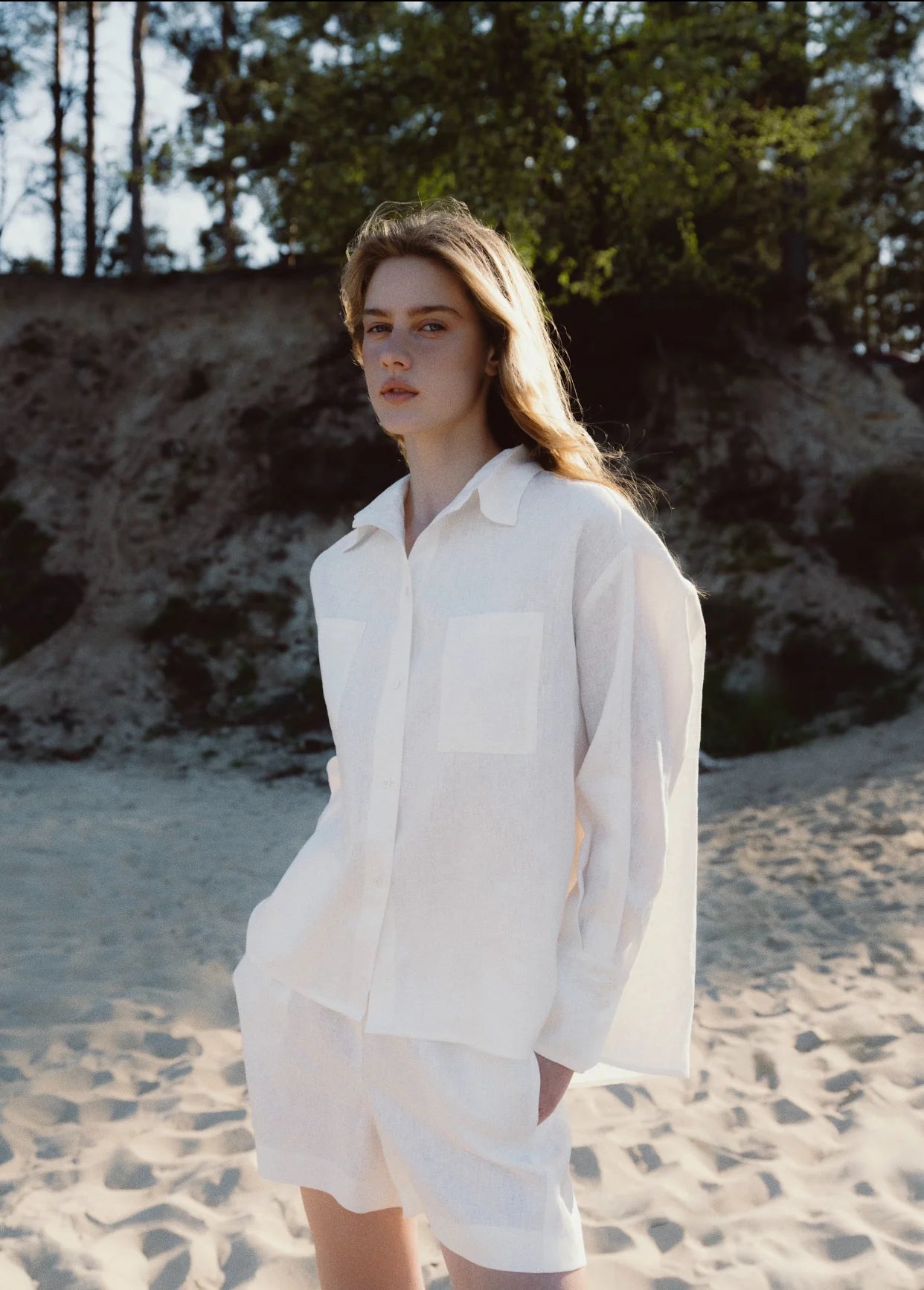 Linen shirt with pockets (Total White) LB2501