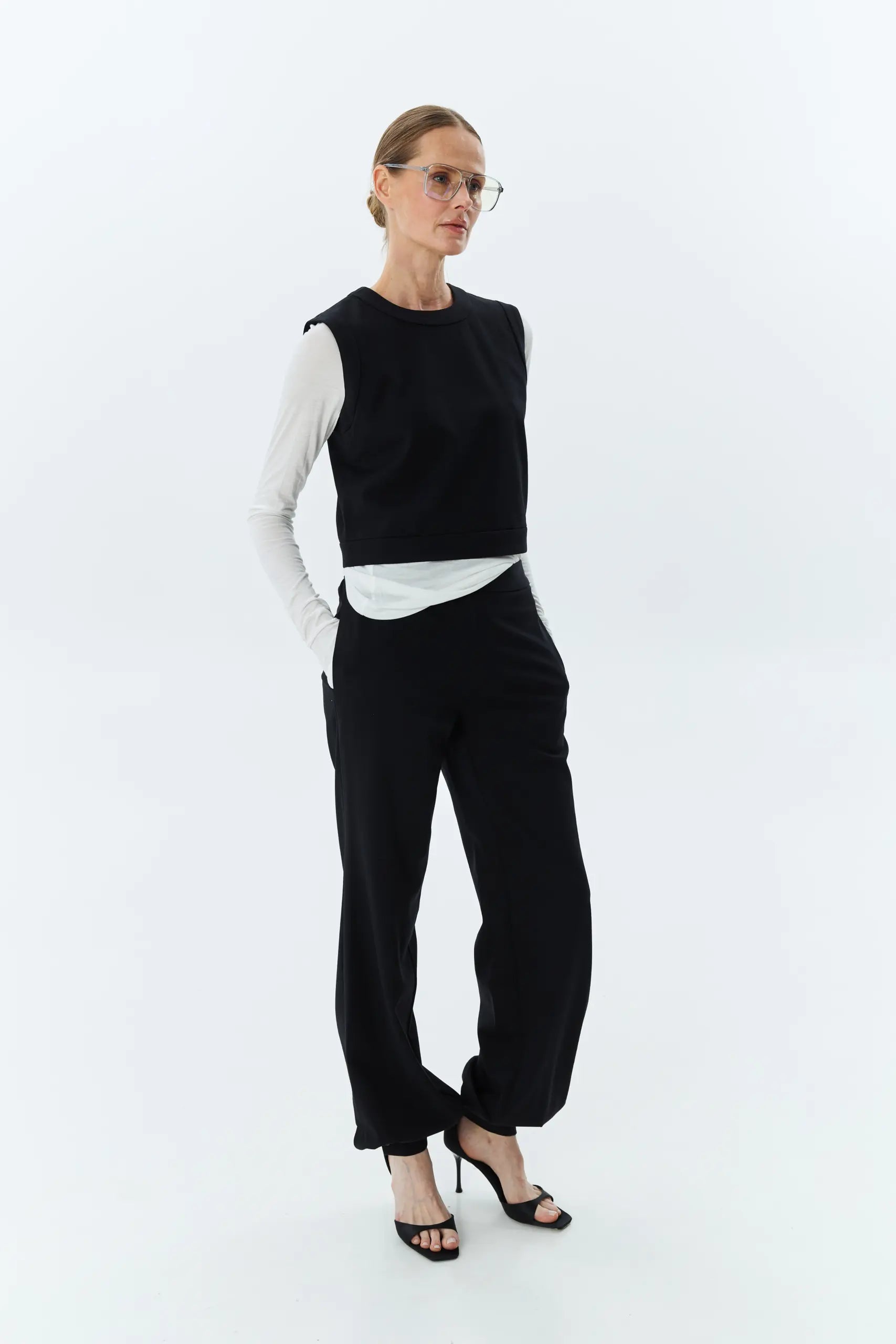 AD20 Top Luna, black (Nazarelli)