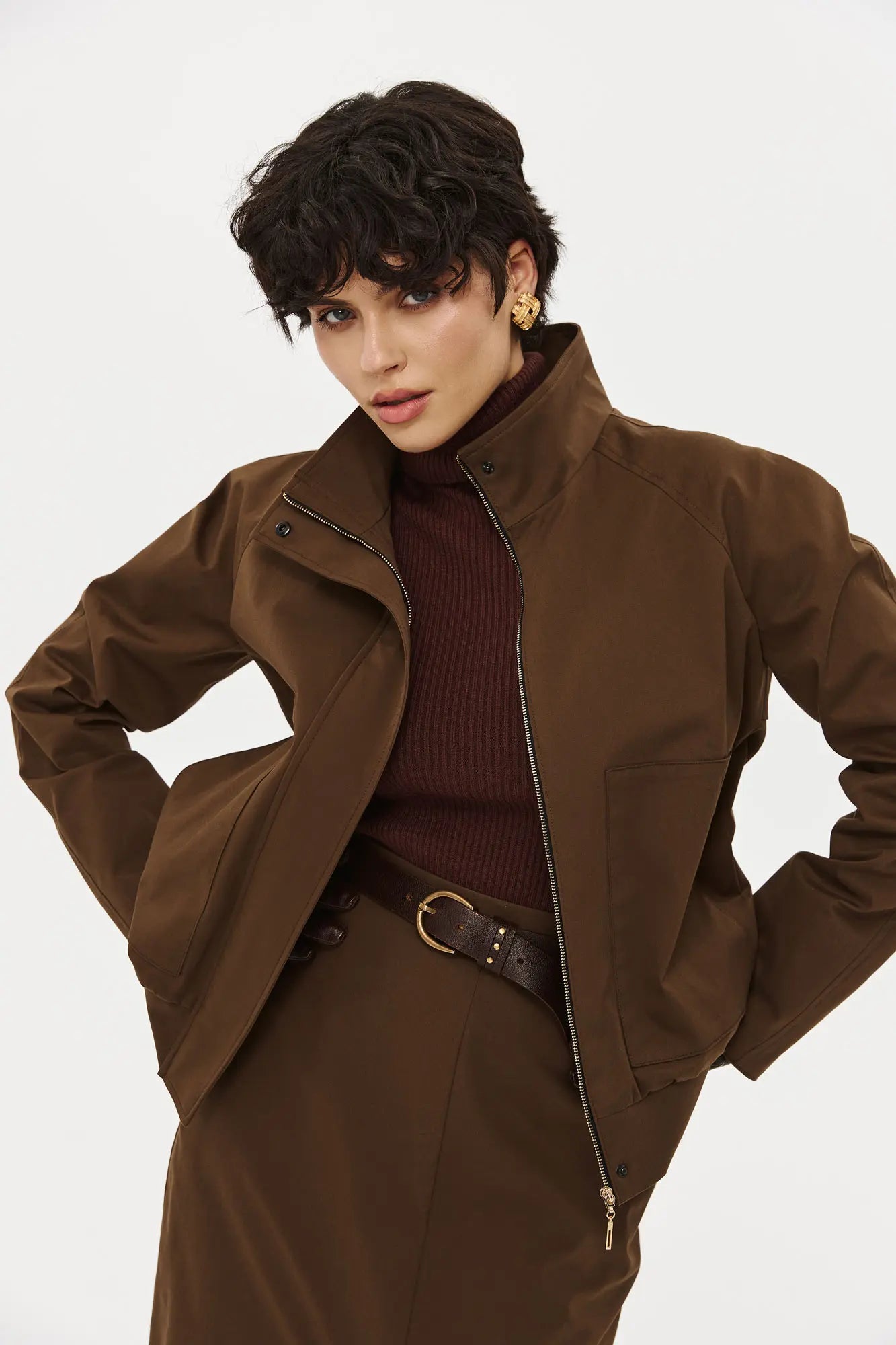 Бомбер, коричневий, (Nazarelli) VD113