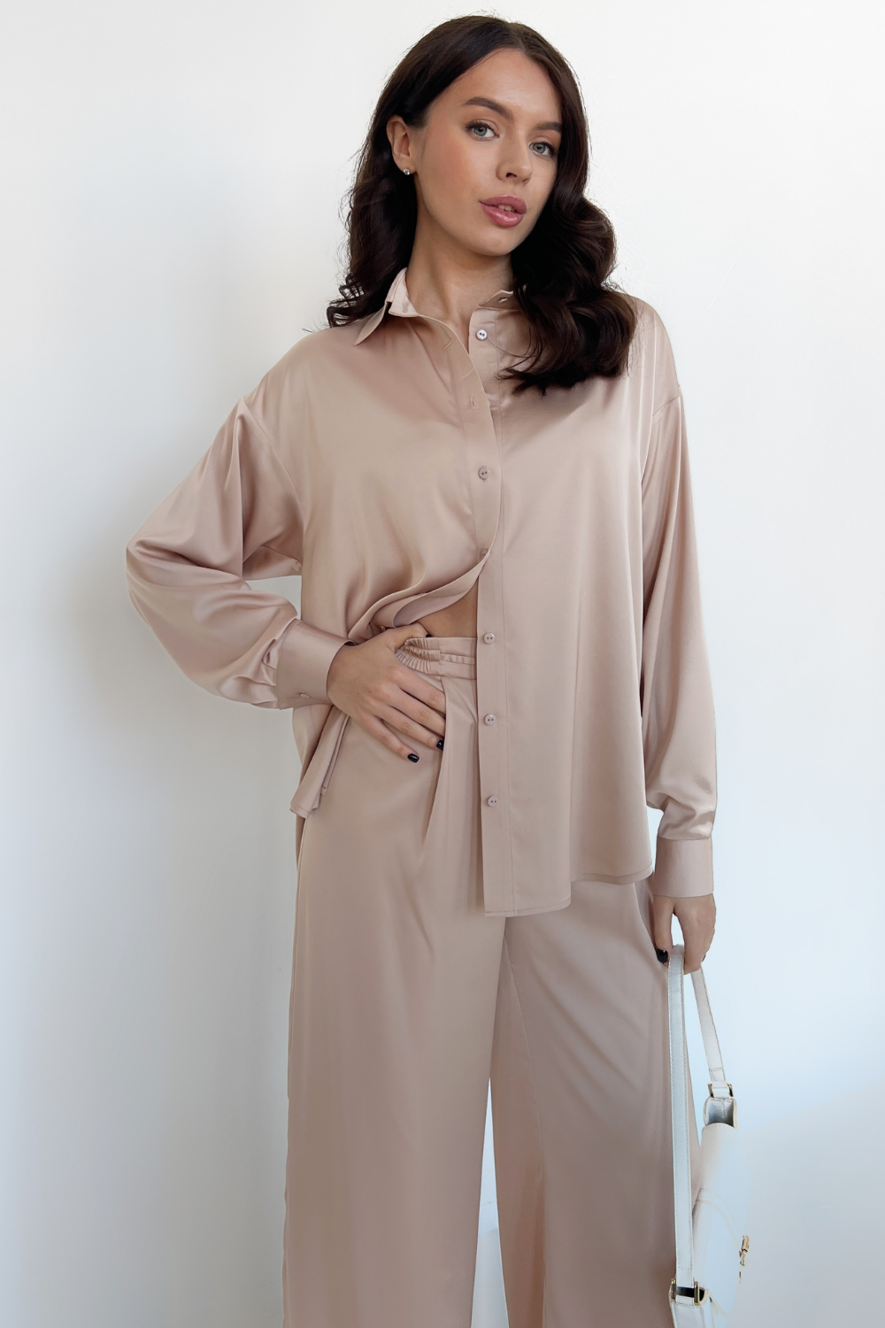 Beige silk BASIC (Mint) 21798