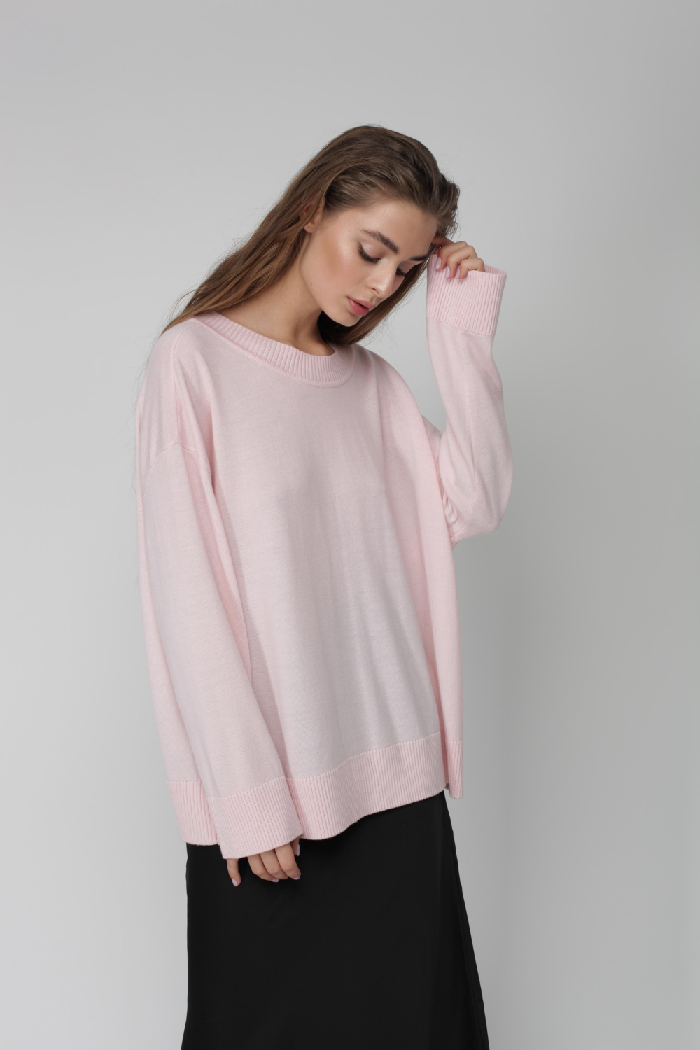 V-neck volumetric sweater (Miss Secret) PU-021