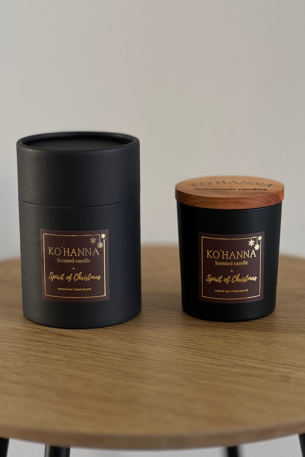 Чорне матове скло, Ароматична свічка ручної роботи, Дух Різдва, 250 мл. (KO&