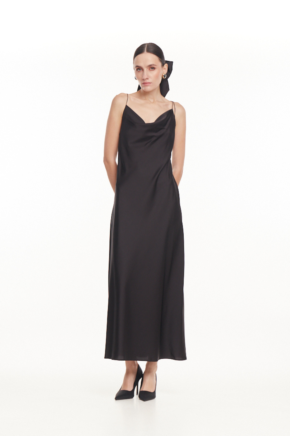 Чорна максі сукня (Mint) 22010149