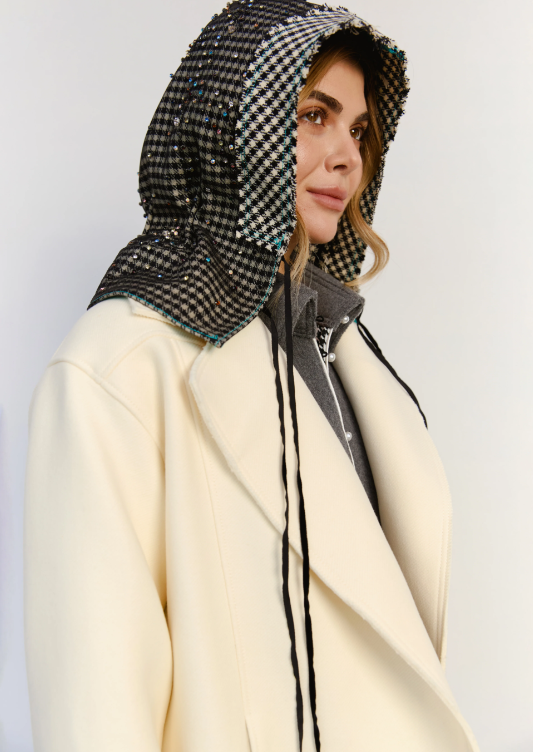 Obojek s husím krkem a krystaly Swarovski (Kristina Laptso) , SAT2513TUHSSW