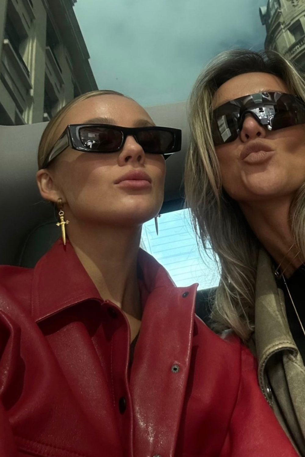 NÁUŠNICE "SWORD" ZLATÉ, (GrainsDeVerre) ES2