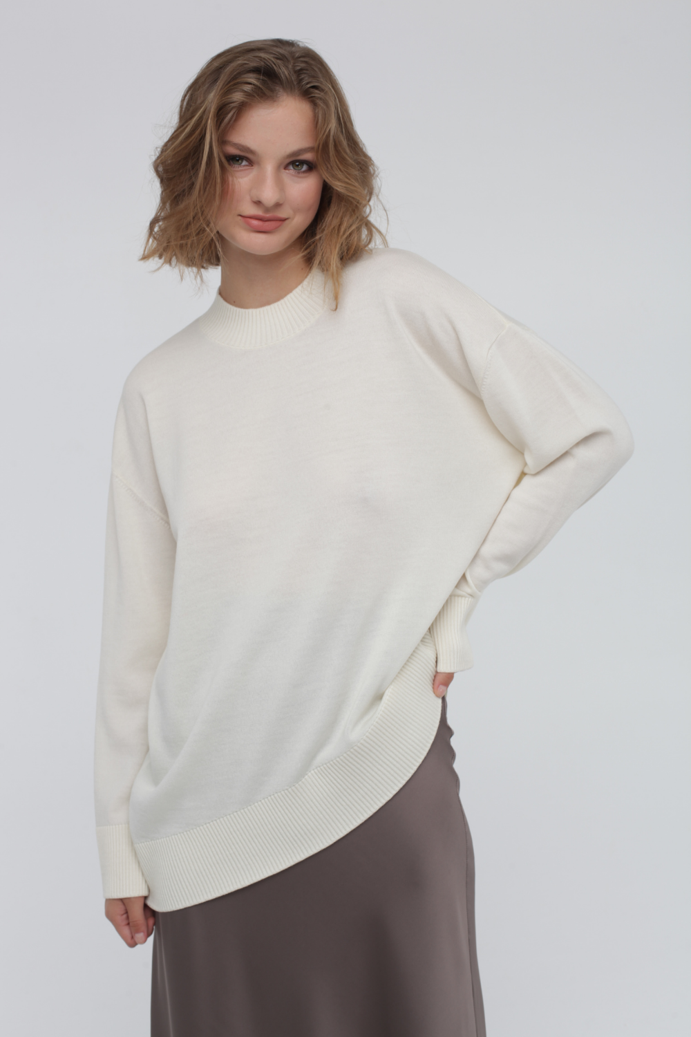 Asymmetrical sweater with cutout on the back (Miss Secret) PU-017-white