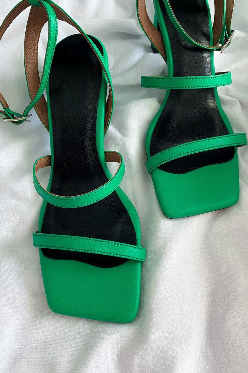 Dámské sandály z pravé kůže, kožená podšívka, zelená