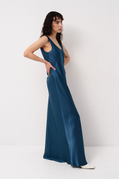 Сукня з віскози синього відтінку 21-001