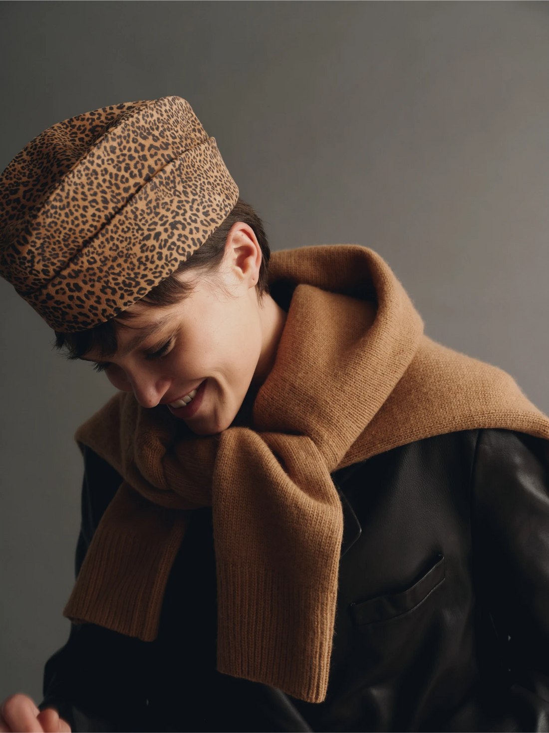 Pilotní klobouk LEO (Hoops)