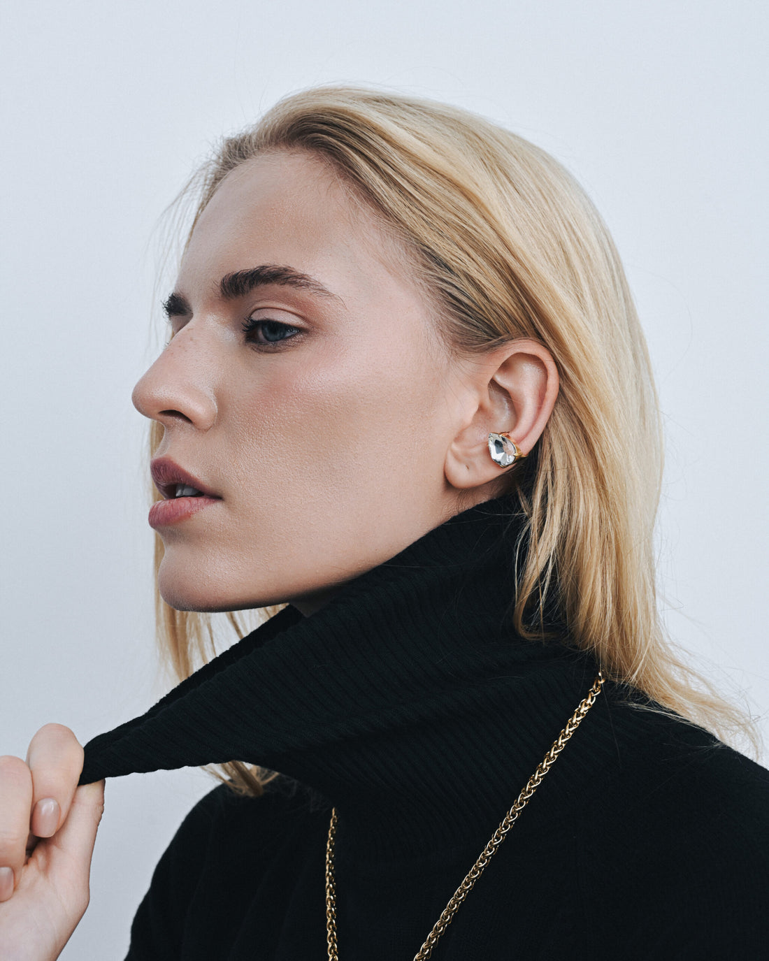 “RADIANCE” CUFF  ZLATÁ (Grains de Verre) САR2