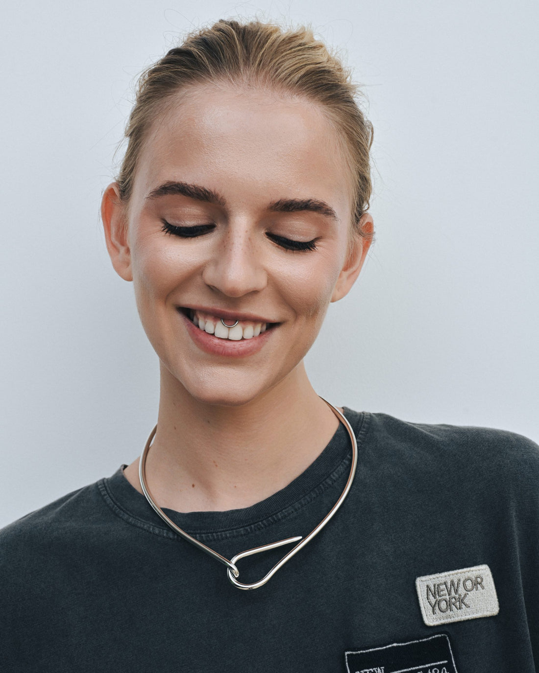 Necklace "Loop" (Grains de Verre) Nloop1