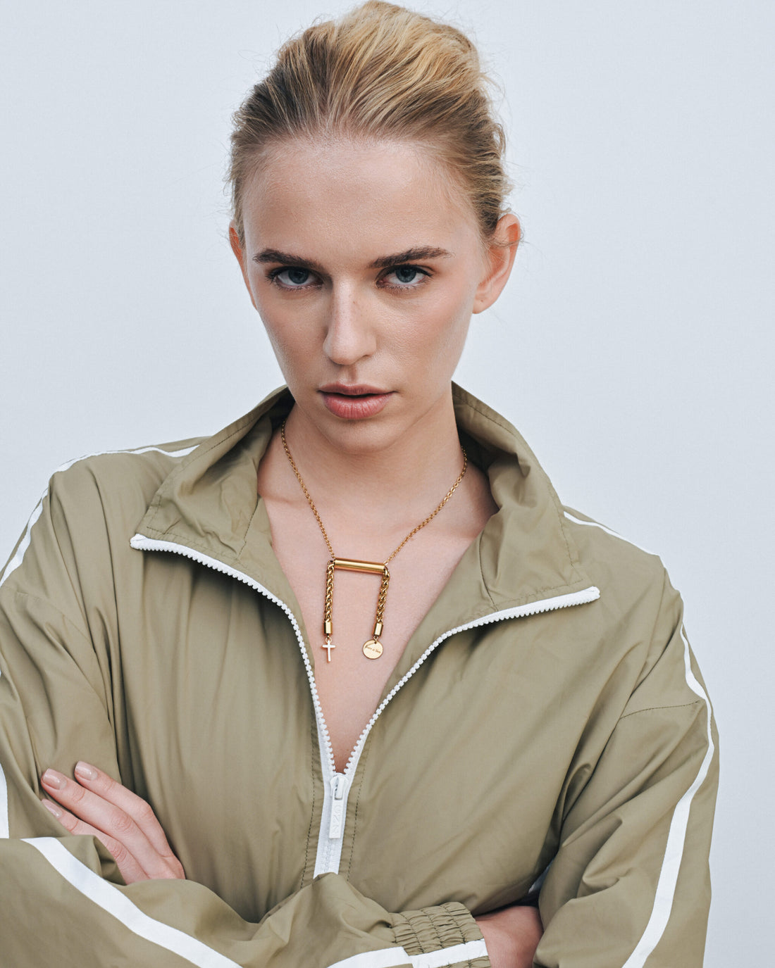 "Libra" necklace with cross, gold, (Grains de Verre) NLib2