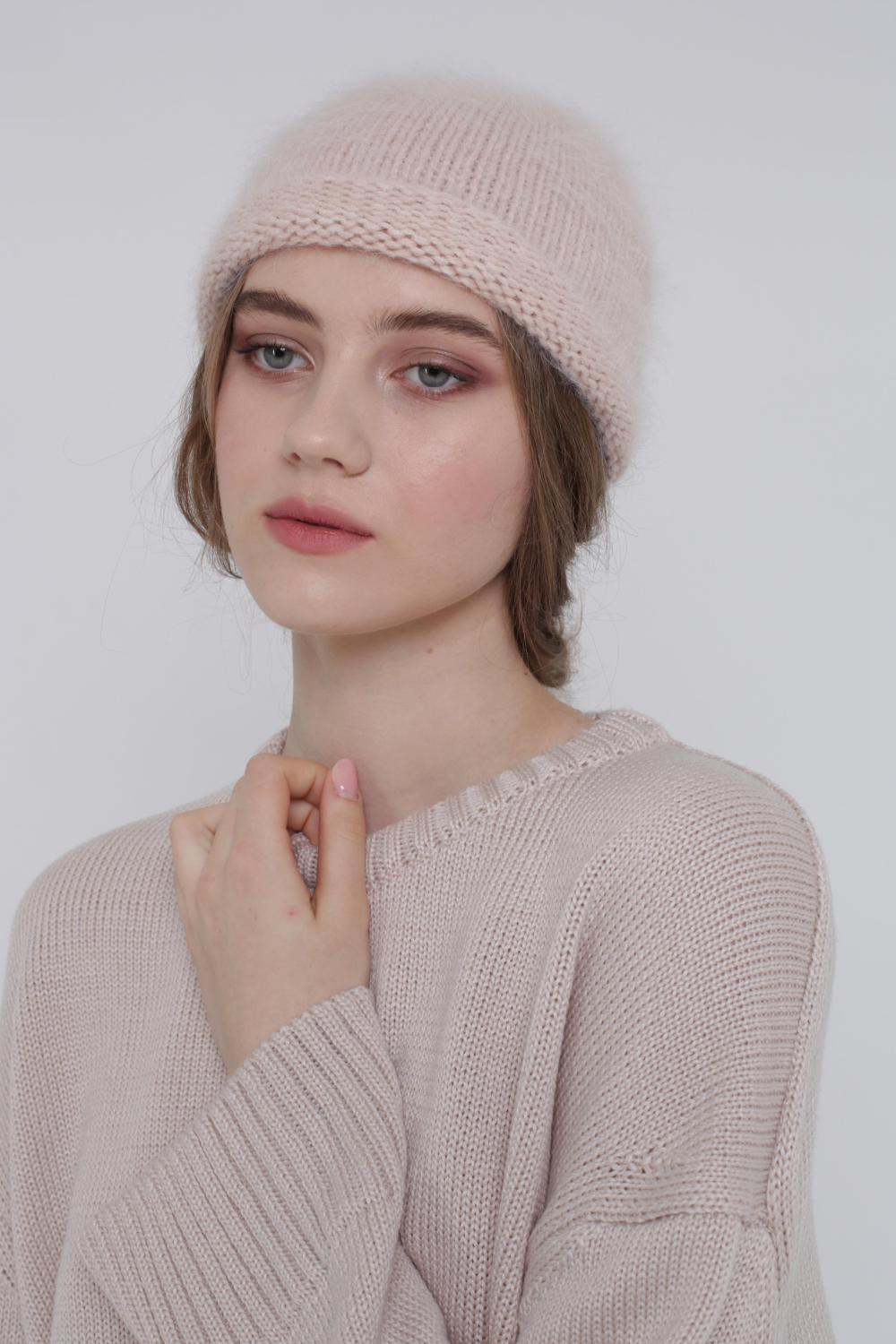 Baret z angory, pudrová (Miss Secret) Hat-002-beige