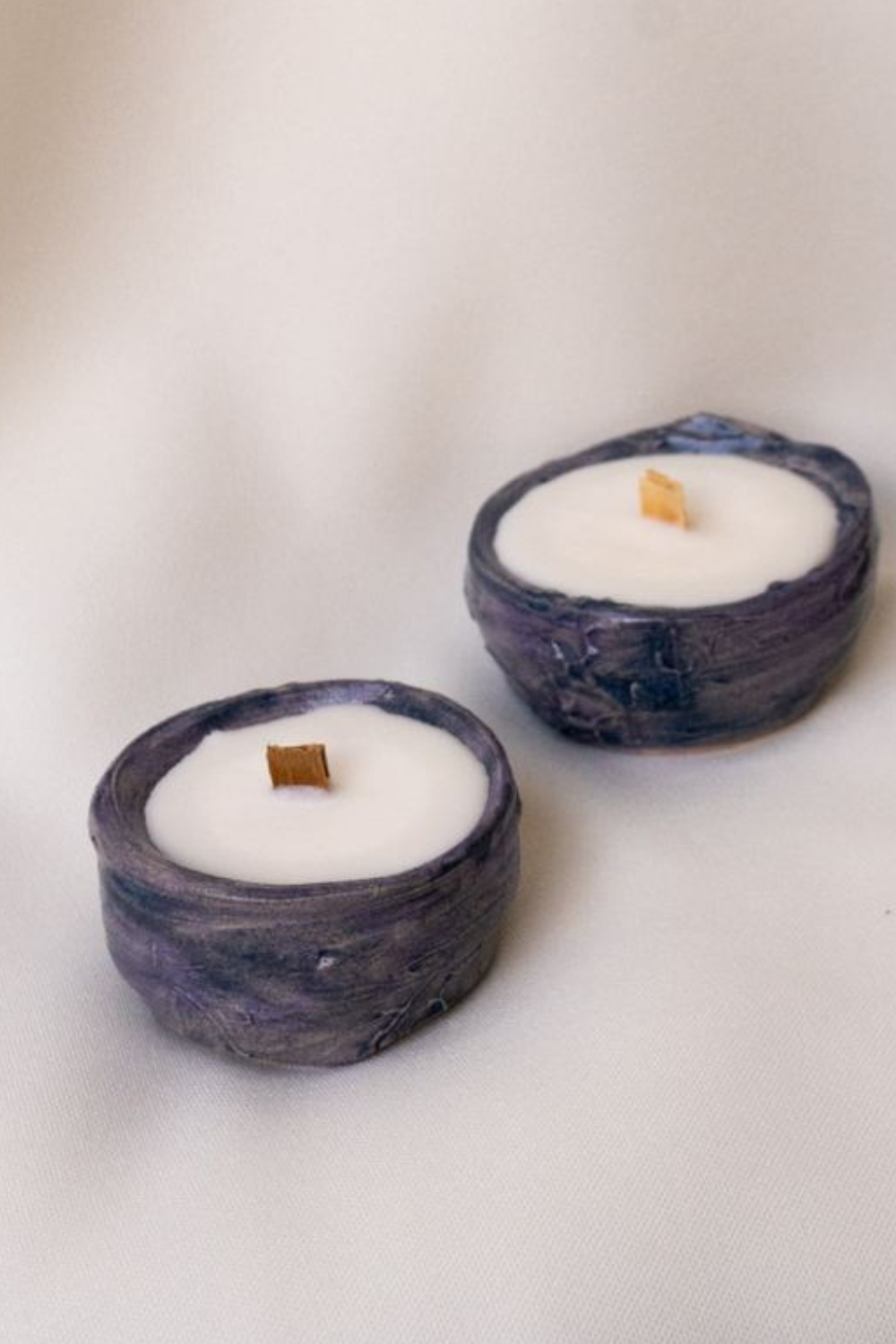 Candle - (Small ceramic candle with eggplant scent) (Massovka)