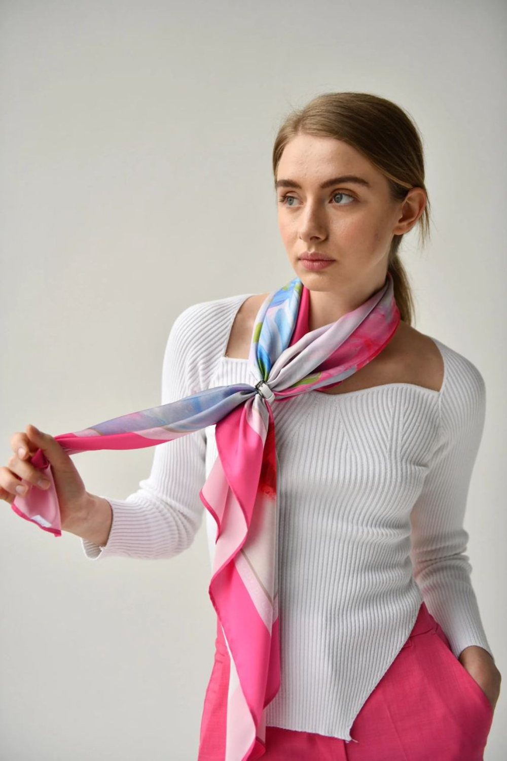Attachment for scarf (LadyDi)