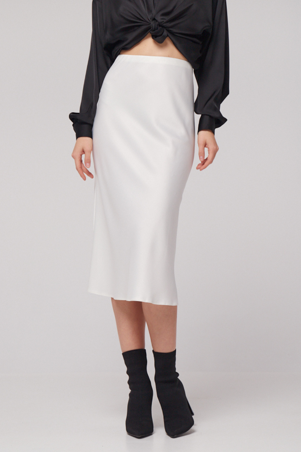 Mléčně bílá hedvábná sukně s elastickým pasem (Mint) 21710