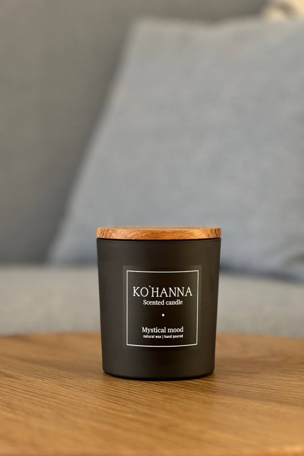 Handmade scented candle, black matte glass, Mystical Mood 250 ml (KO&