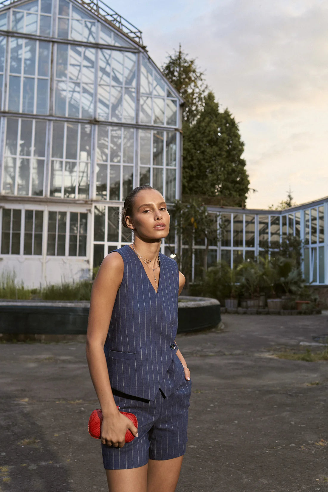 Vesta lněná tmavě modrá s bílými proužky (Sarna) SA022S