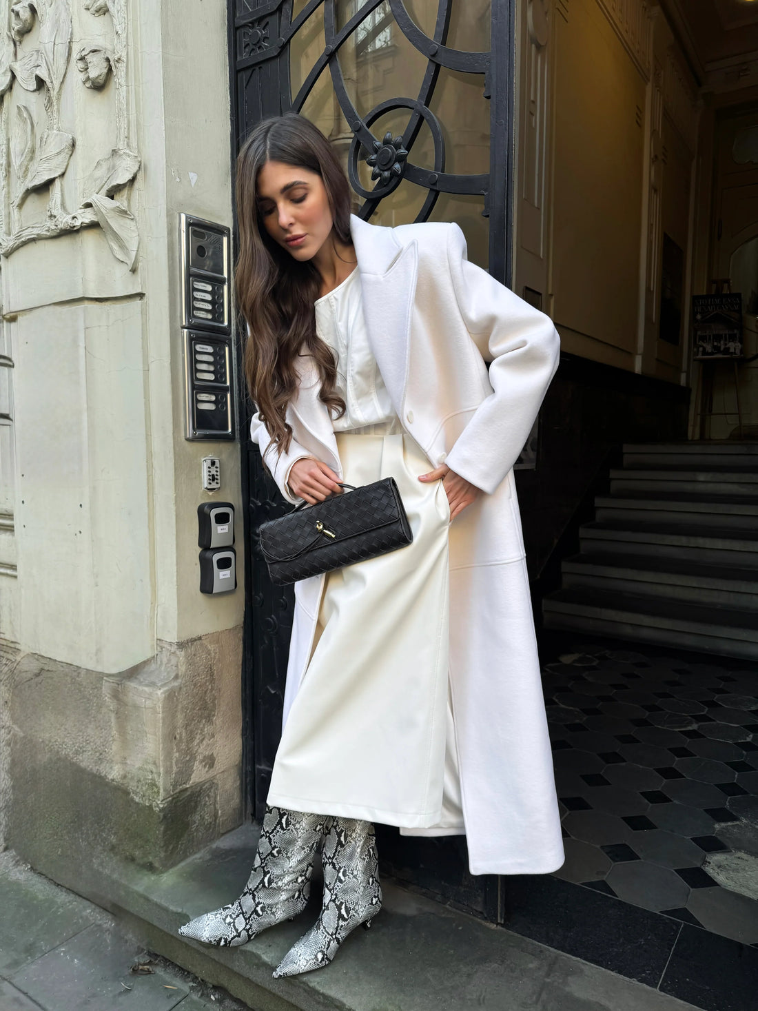 Midi sukně z umělé kůže (Total White) , FW2506