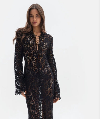 Šaty LACERA - elegantní šaty z gipúry (LE GRETES) , DR01S25