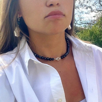 Choker z tmavých perel s originální sponou (SilveAmo) , K015