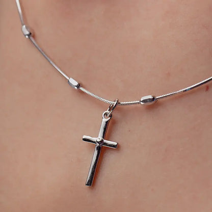 Přívěsek stříbrný Křížek se srdíčkem (SilveAmo) P2327