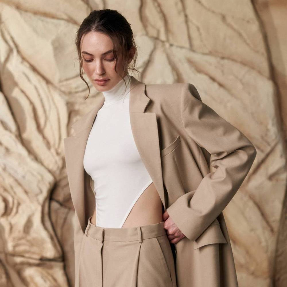 Body s vysokými výstřihy mléko (Kolosova) SA013S