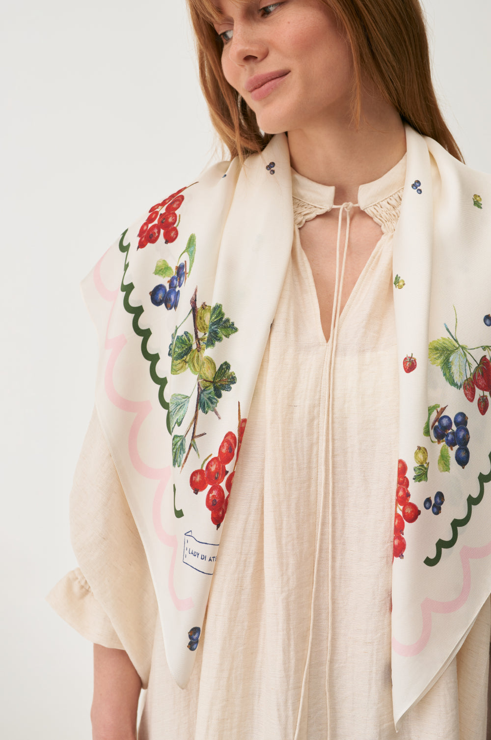 Scarf &quot;Strawberry&quot;, (Lady Di) U00001399