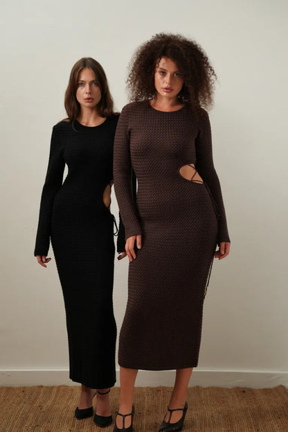 В&