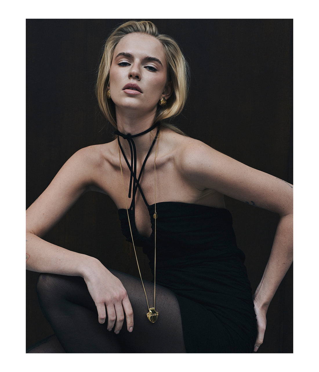 EWER NECKLACE GOLD (Grains de Verre) CHEW2