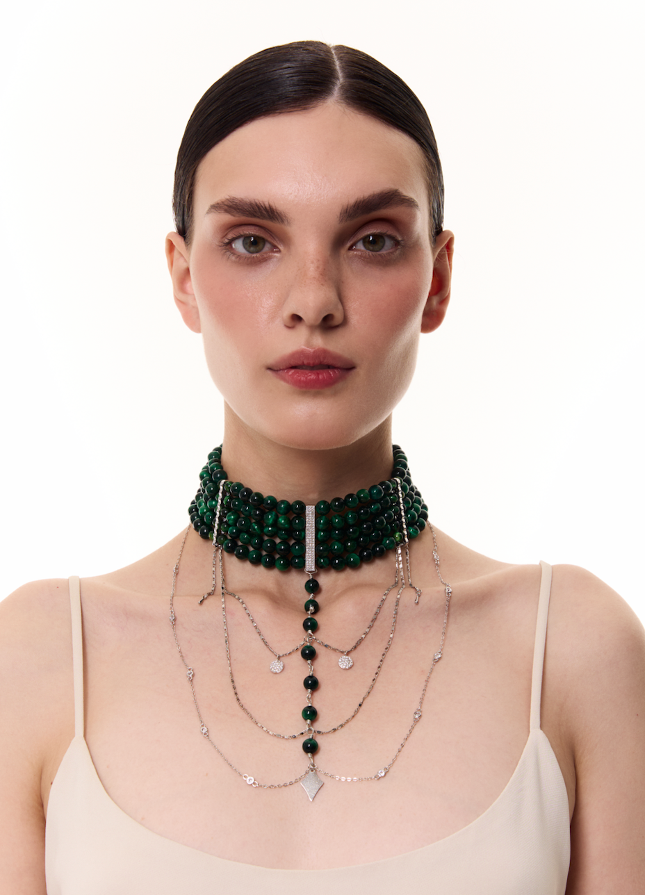 Necklace "INNOCENT CLASSIC", dark green with silver elements (Grains de Verre), CHMXC1